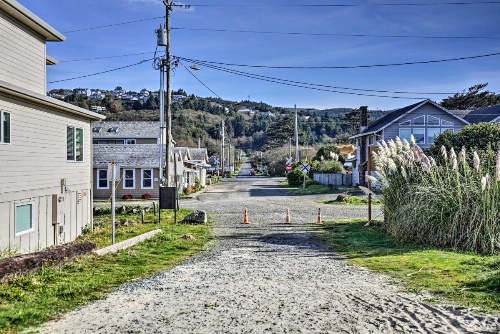 Coastal Cottage Escape - Walk to the Beach! image 20